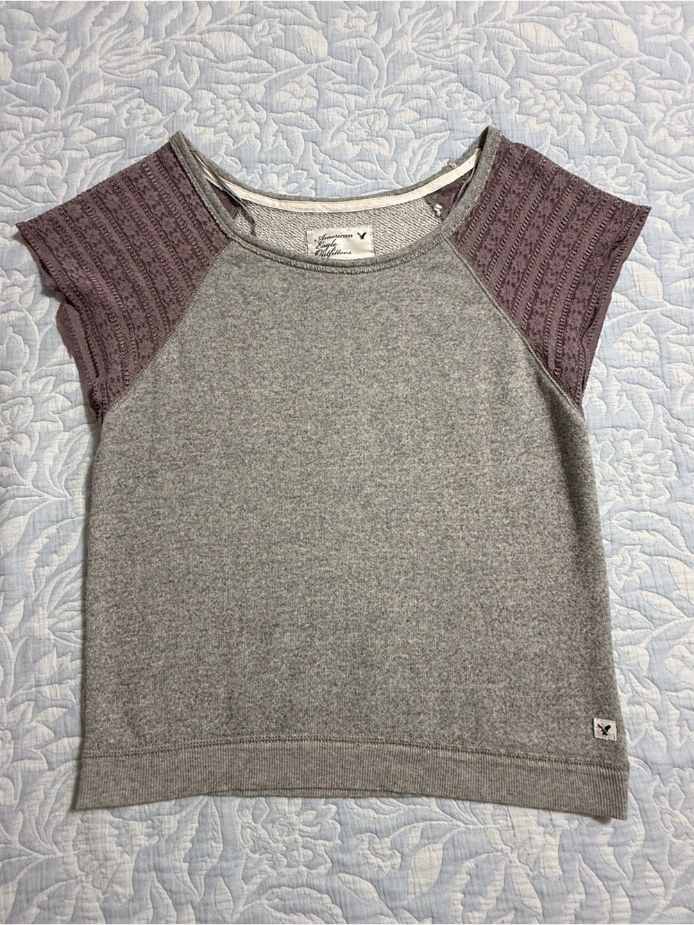 American Eagle Outfitters Gray Crewneck Sweater with Mauve Lace Cap Sleeves